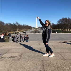 Meet your Posher, Marissa